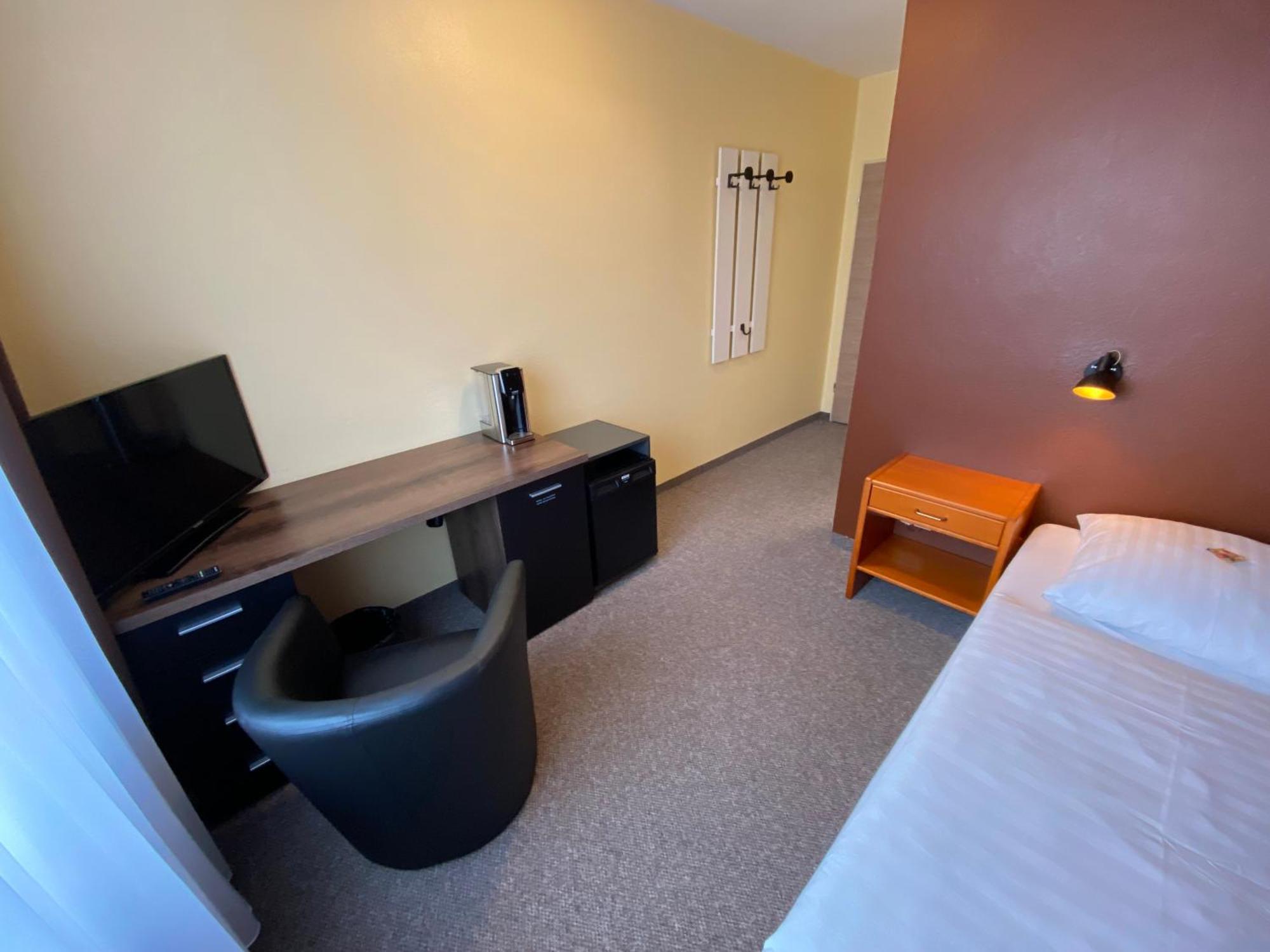 Adamidis Hotel Altenmedingen Ngoại thất bức ảnh