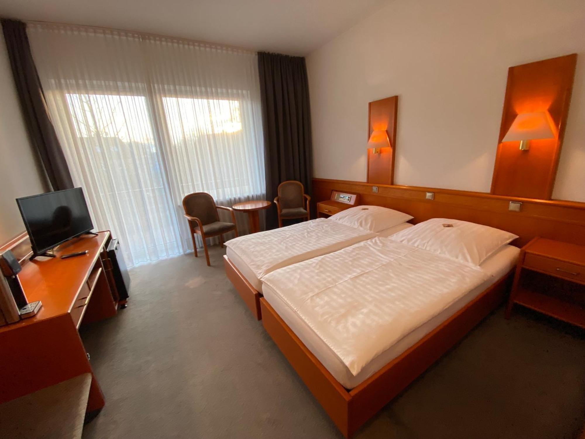 Adamidis Hotel Altenmedingen Ngoại thất bức ảnh