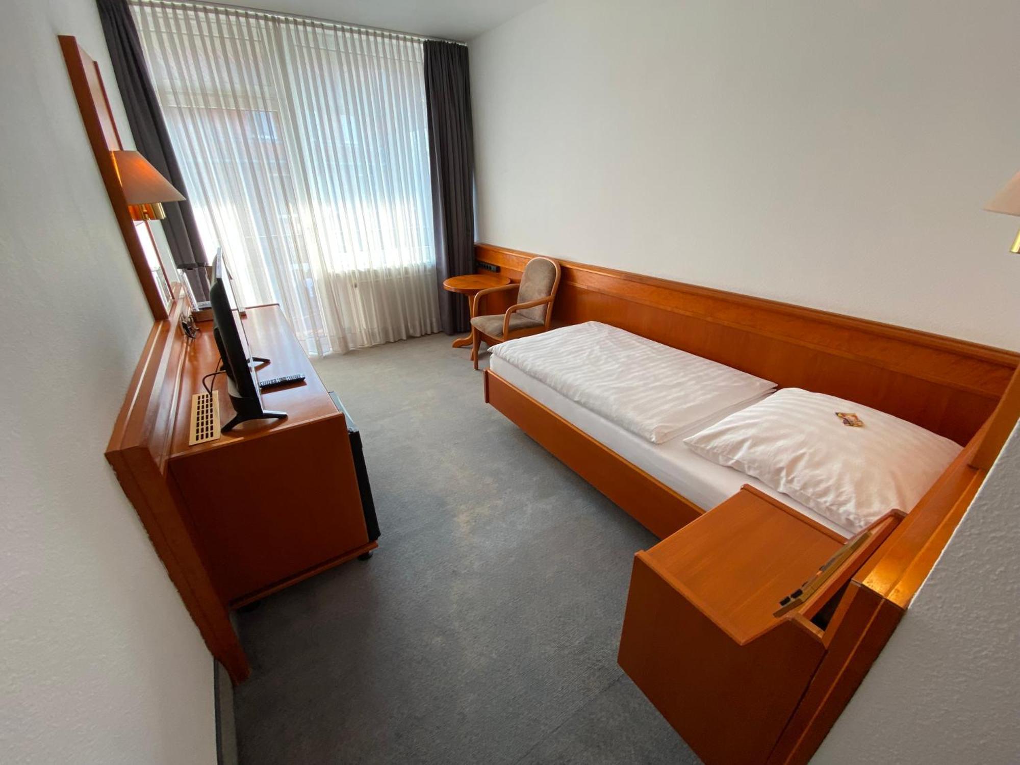 Adamidis Hotel Altenmedingen Ngoại thất bức ảnh